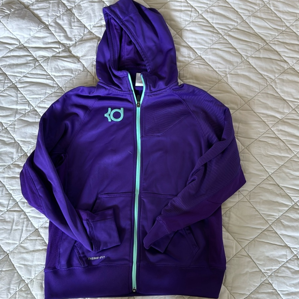 Boys KD sweatshirt size XL